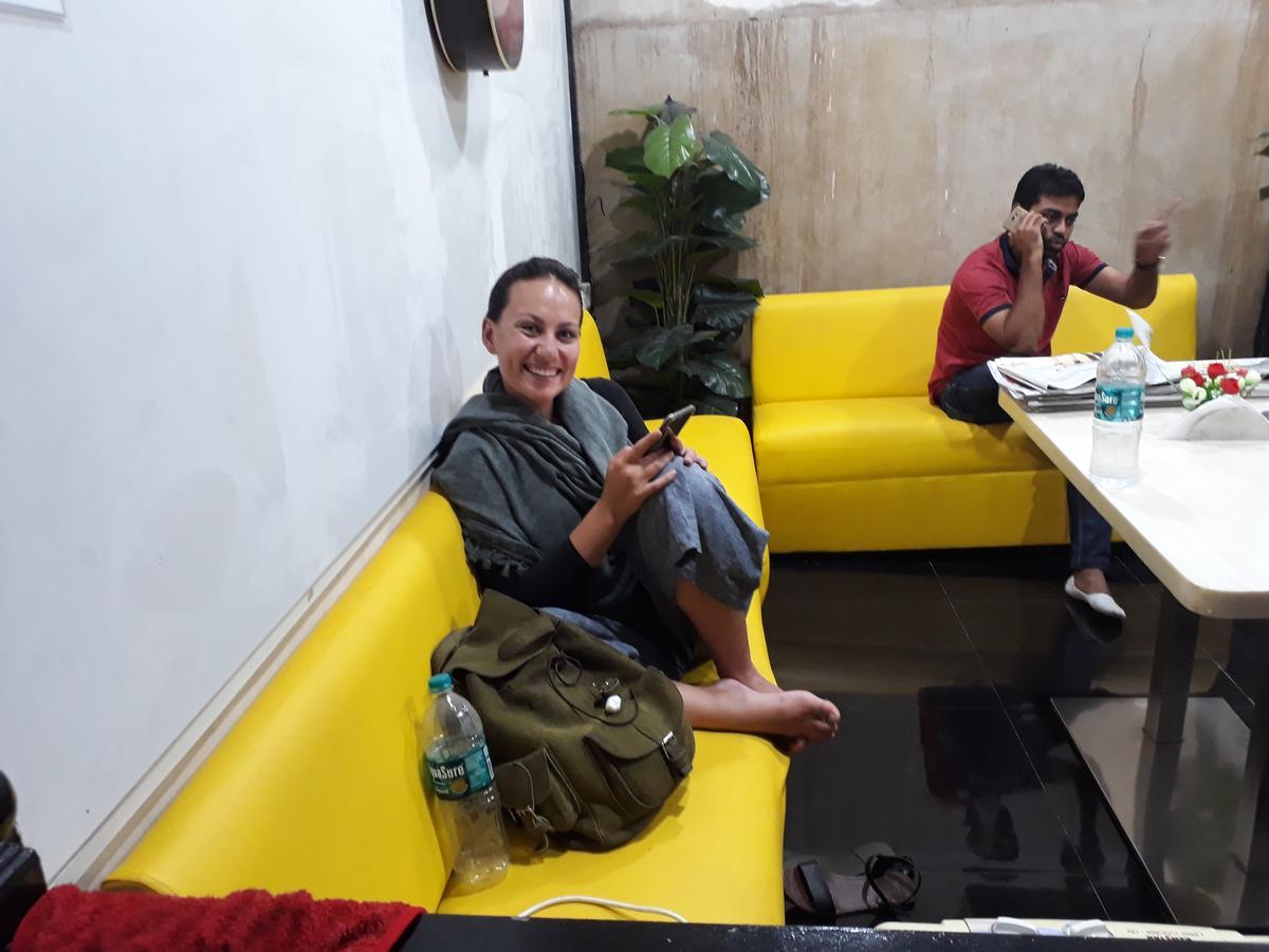 Town Hostel Mumbai - Ac Dormitory Exterior photo