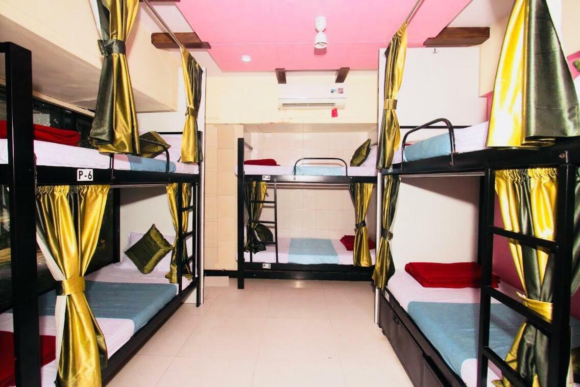 Town Hostel Mumbai - Ac Dormitory Exterior photo