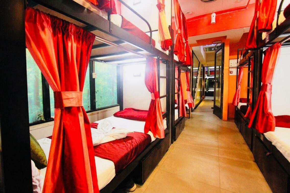 Town Hostel Mumbai - Ac Dormitory Exterior photo