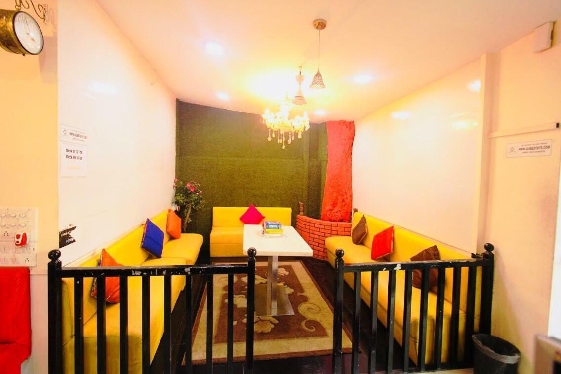 Town Hostel Mumbai - Ac Dormitory Exterior photo