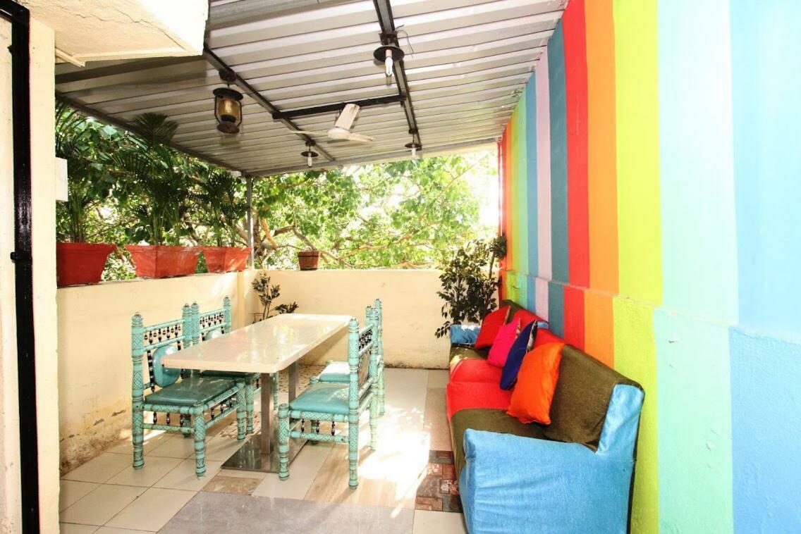 Town Hostel Mumbai - Ac Dormitory Exterior photo