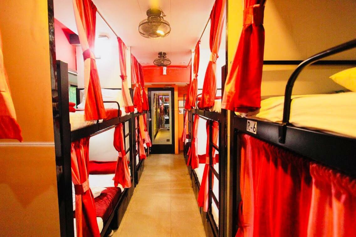 Town Hostel Mumbai - Ac Dormitory Exterior photo